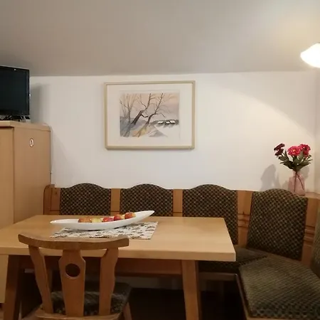 公寓 Bruckberg 滨湖采尔